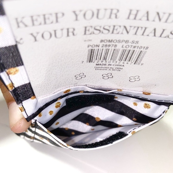 NEW! Cellphone Crossbody Bag - Picture 5 of 15